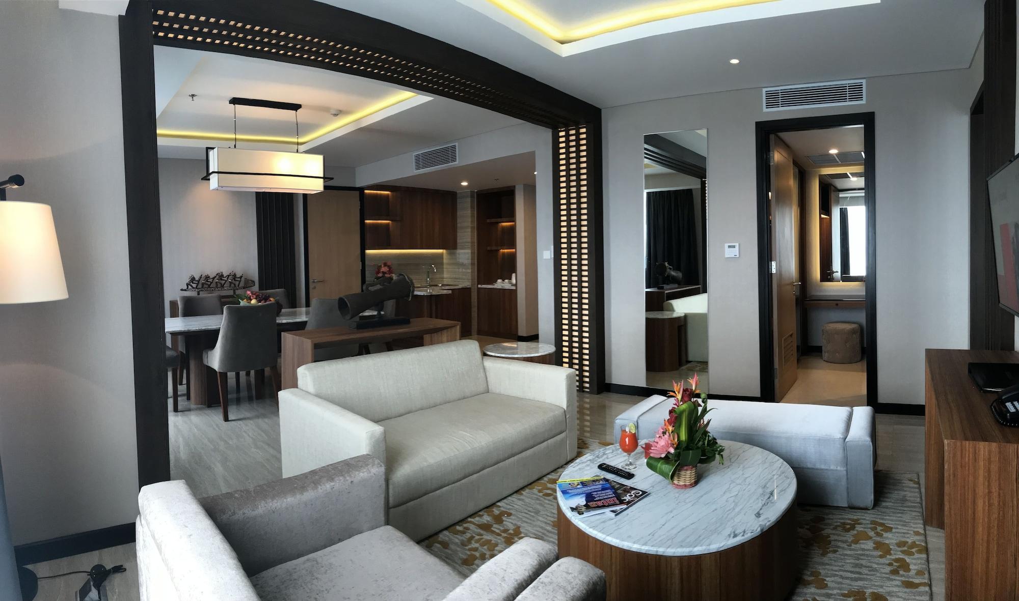 Swiss-Belhotel Papua Jayapura Exterior photo