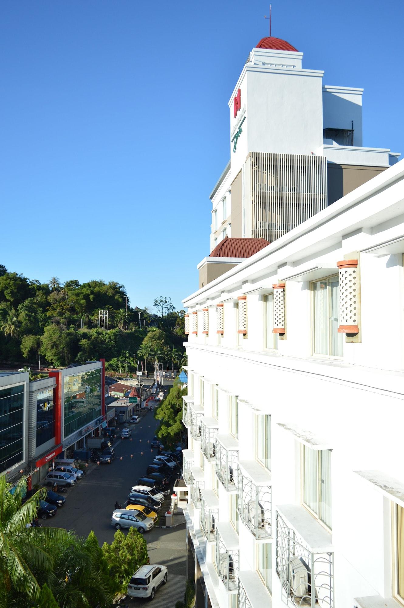 Swiss-Belhotel Papua Jayapura Exterior photo