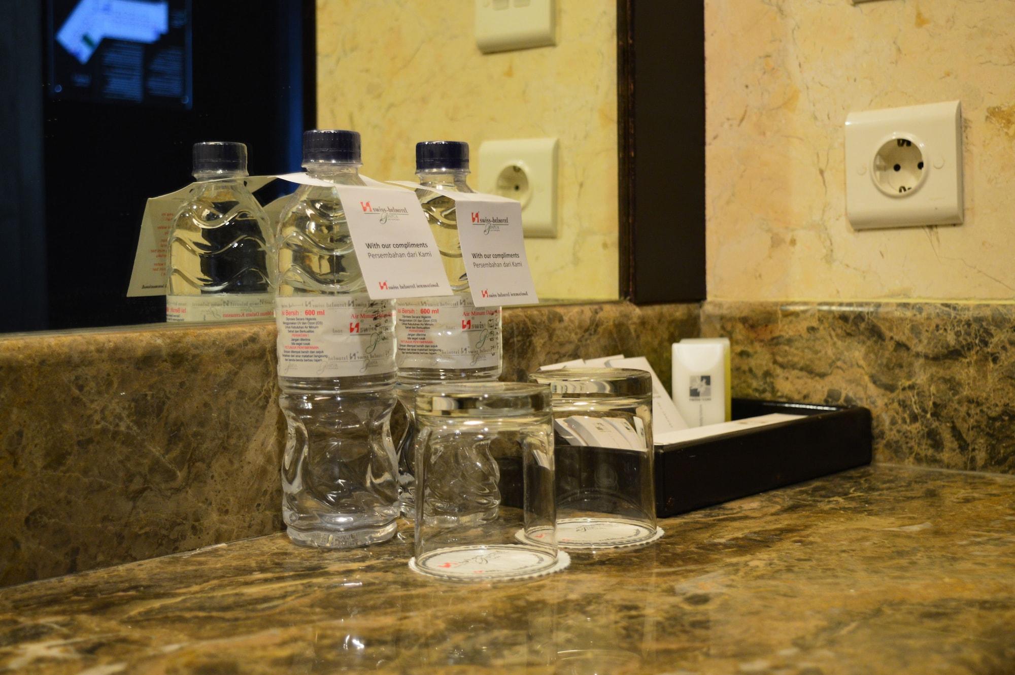 Swiss-Belhotel Papua Jayapura Exterior photo