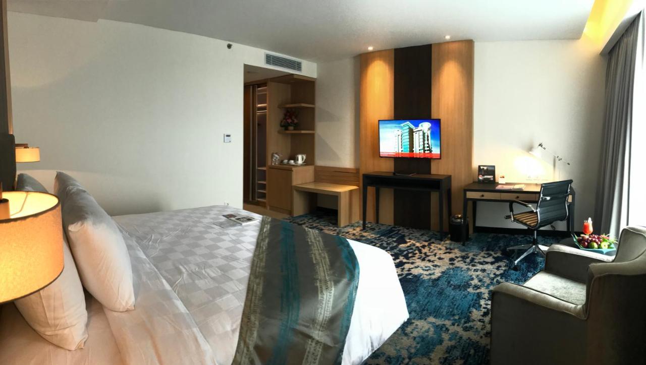 Swiss-Belhotel Papua Jayapura Exterior photo
